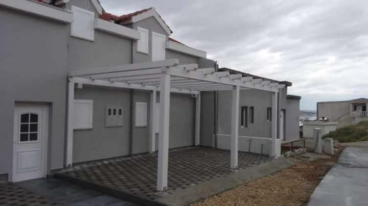 شقة Apartman Dora باغ المظهر الخارجي الصورة